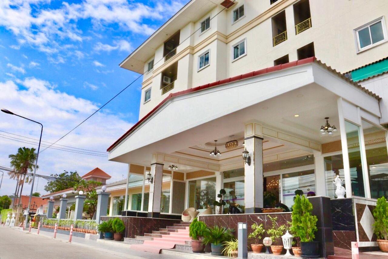 Napheera Royal Tel Hotel Ban Khlong Bang Krathiam ภายนอก รูปภาพ