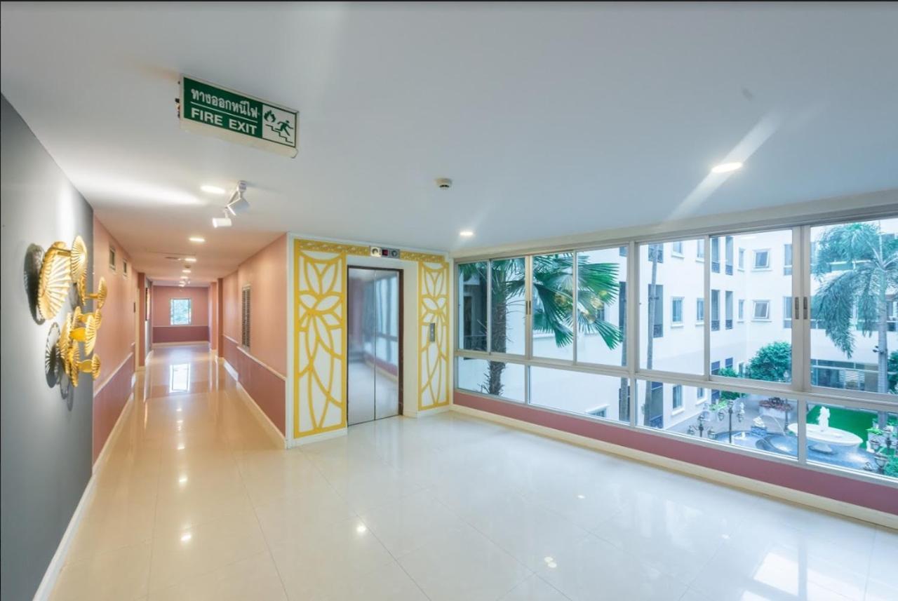 Napheera Royal Tel Hotel Ban Khlong Bang Krathiam ภายนอก รูปภาพ