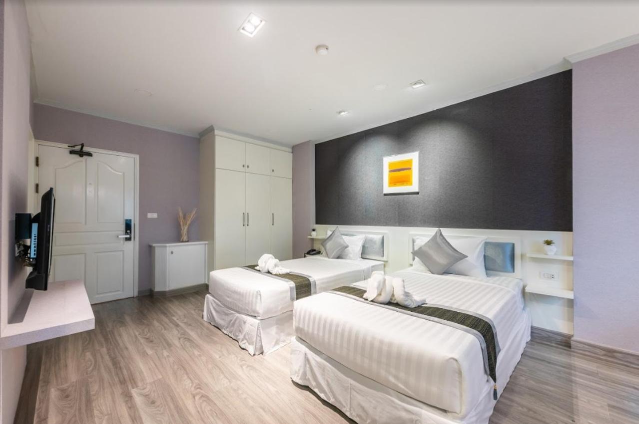 Napheera Royal Tel Hotel Ban Khlong Bang Krathiam ภายนอก รูปภาพ